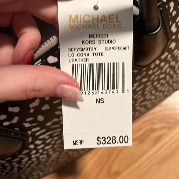 Michael Kors Mercer Leather Tote - Picture 8 of 10